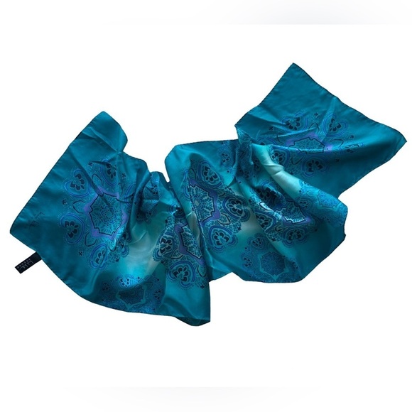 Nicole Miller Studio 100% Silk Scarf - Picture 2 of 7